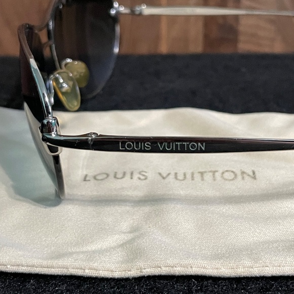 Louis Vuitton Aviator Sunglasses - Picture 12 of 12